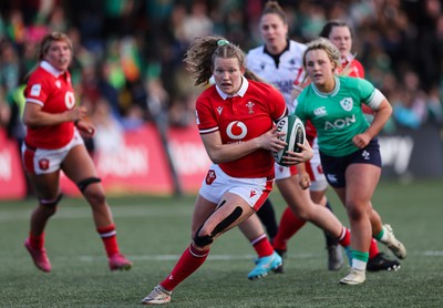 130424 - Ireland  v Wales, Guinness Women’s 6 Nations - Carys Cox of Wales races through to cross the line only for the try to be ruled out 