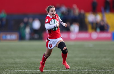 130424 - Ireland  v Wales, Guinness Women’s 6 Nations - Jasmine Joyce of Wales looks to head for the line