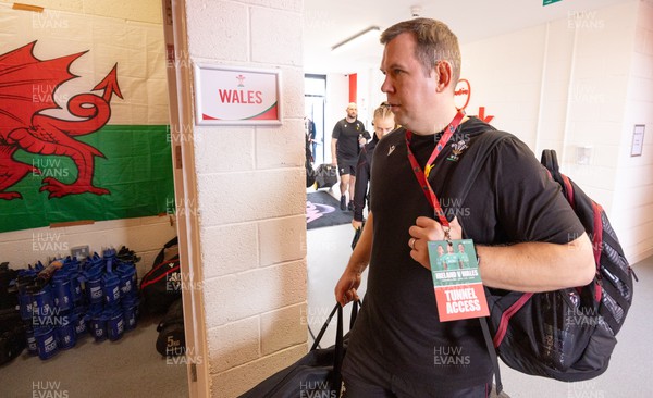 130424 - Ireland  v Wales, Guinness Women’s 6 Nations - Ioan Cunningham, Wales Women head coach, arrives at the stadium ahead of the match