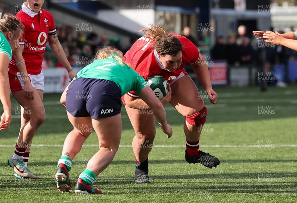 130424 - Ireland  v Wales, Guinness Women’s 6 Nations - Gwenllian Pyrs of Wales takes on Neve Jones of Ireland