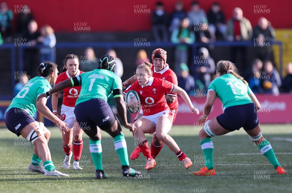 130424 - Ireland  v Wales, Guinness Women’s 6 Nations - Jenny Hesketh of Wales takes on the Irish defence