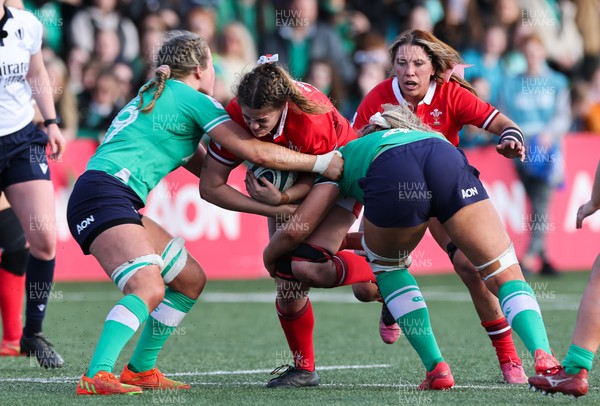 130424 - Ireland  v Wales, Guinness Women’s 6 Nations - Natalia John of Wales charges forward