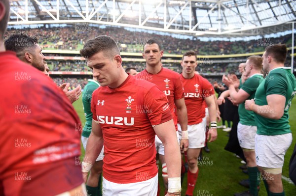 240218 - Ireland v Wales - NatWest 6 Nations 2018 - Scott Williams of Wales looks dejected