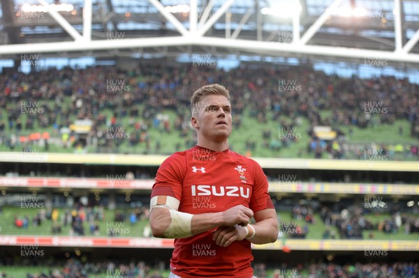 240218 - Ireland v Wales - NatWest 6 Nations 2018 - Gareth Anscombe of Wales looks dejected