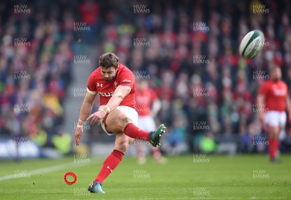 240218 - Ireland v Wales - NatWest 6 Nations 2018 - Leigh Halfpenny of Wales kicks at goal