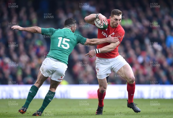 240218 - Ireland v Wales - NatWest 6 Nations 2018 - George North of Wales gets past Rob Kearney of Ireland