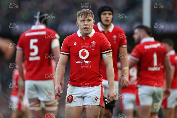 240224 - Ireland v Wales - Guinness 6 Nations Championship - Sam Costelow of Wales 