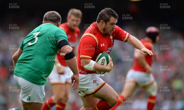 290815 - Ireland v Wales - Guinness Summer Series -Aaron Jarvis of Wales gets past Nathan White of Ireland