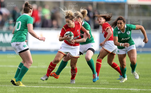 060216 - Ireland Women v Wales Women - RBS 6 Nations - Kerin Lake of Wales is tackled by Aine Donnelly of Ireland