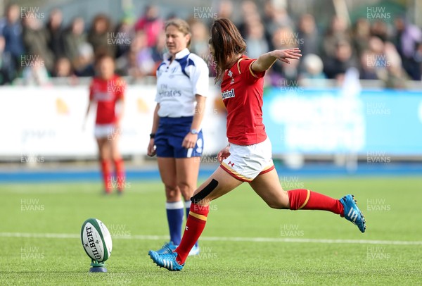 060216 - Ireland Women v Wales Women - RBS 6 Nations - Robyn Wilkins of Wales kicks a penalty