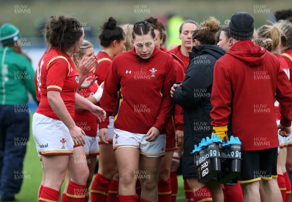 060216 - Ireland Women v Wales Women - RBS 6 Nations - Dejected Amy Evans of Wales at full time