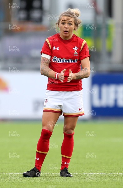 060216 - Ireland Women v Wales Women - RBS 6 Nations - Adi Taviner of Wales