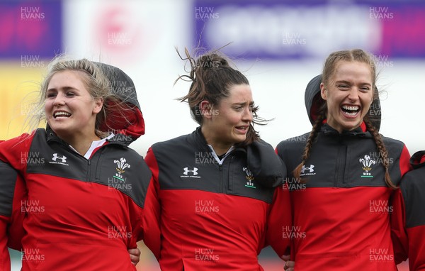 090220 - Ireland Women v Wales Women - Women's 6 Nations Championship - Alex Callender, Robyn Wilkins and Lisa Neumann of Wales