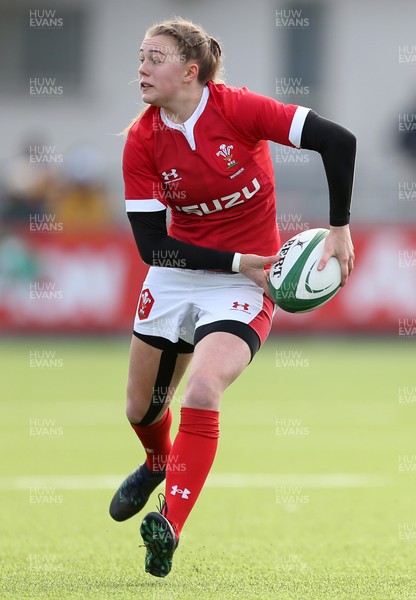 090220 - Ireland Women v Wales Women - Women's 6 Nations Championship - Lauren Smyth of Wales