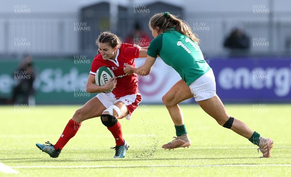 090220 - Ireland Women v Wales Women - Women's 6 Nations Championship - Jazz Joyce of Wales is challenged by Beibhinn Parsons of Ireland