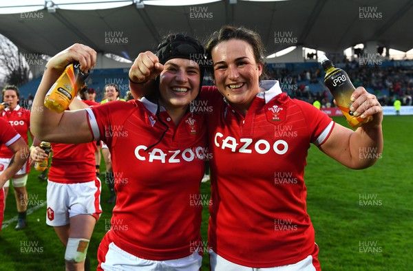 260322 - Ireland Women v Wales Women - TikTok Women’s Six Nations - Bethan Lewis and Siwan Lillicrap of Wales celebrate at the end of the game