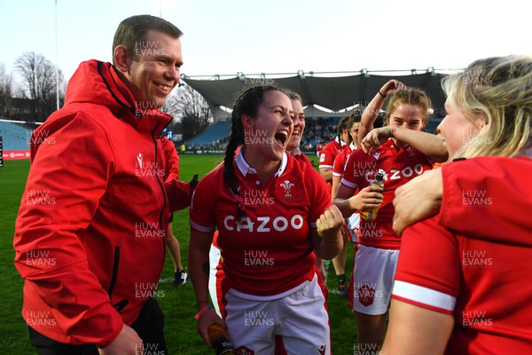 260322 - Ireland Women v Wales Women - TikTok Women’s Six Nations - Ioan Cunningham and Ffion Lewis of Wales celebrate at the end of the game