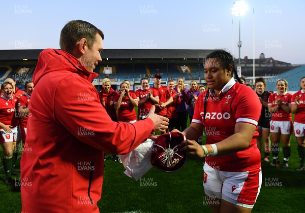 260322 - Ireland Women v Wales Women - TikTok Women’s Six Nations - Sisilia Tuipulotu of Wales is presented with her first cap by Ioan Cunningham