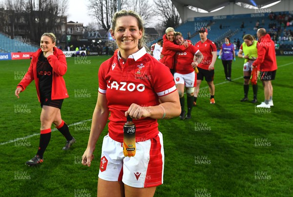 260322 - Ireland Women v Wales Women - TikTok Women’s Six Nations - Kerin Lake of Wales at the end of the game
