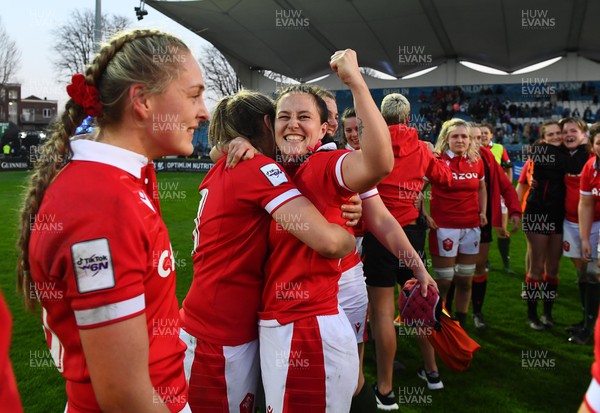 260322 - Ireland Women v Wales Women - TikTok Women’s Six Nations - Ffion Lewis of Wales celebrates at the end of the game