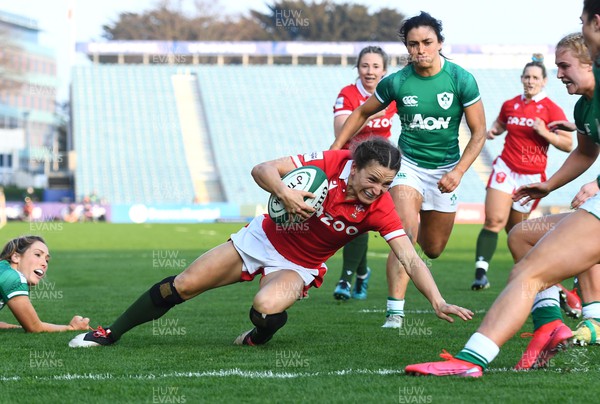 260322 - Ireland Women v Wales Women - TikTok Women’s Six Nations - Jasmine Joyce of Wales scores try