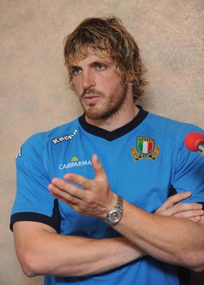 18.03.10 - Six Nations Rugby Italy's Mirco Bergamasco ahead of his sides match against Wales this Saturday 