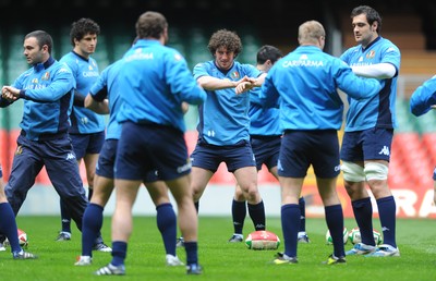 19.03.10 - Italy Rugby Training - Mauro Bergamasco during training. 