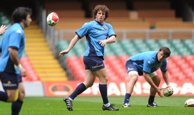 19.03.10 - Italy Rugby Training - Mauro Bergamasco during training. 