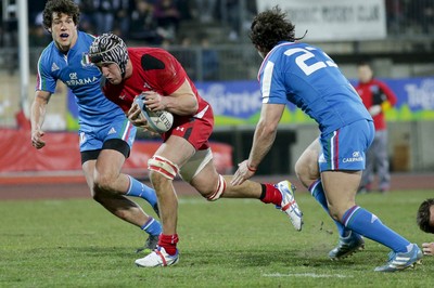 200315 - Italy U20s vs Wales U20s - RBS 6 Nations U20s -Ollie Griffiths attempts to get through the Italian defence