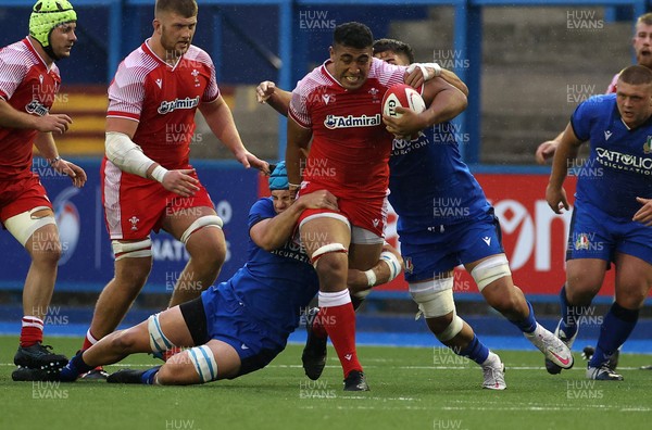 190621 - Italy U20s v Wales U20s - U20s 6 Nations Championship - Carwyn Tuipulotu of Wales is tackled by Giacomo Ferrari of Italy