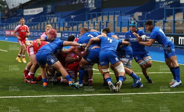 190621 - Italy U20 v Wales U20, U20 Six Nations - Wales drive towards the Italian line and are awarded a penalty try