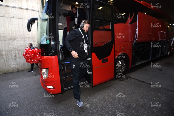 090219 - Italy v Wales - Guinness Six Nations - Elliot Dee of Wales arrives