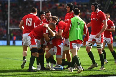 110323 - Italy v Wales - Guinness Six Nations - Liam Williams of Wales scores try