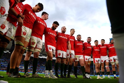 110323 - Italy v Wales - Guinness Six Nations - Ken Owens of Wales talks to team mates during a huddle