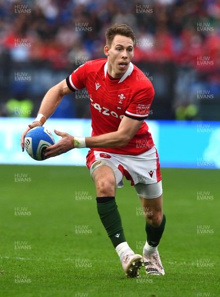 110323 - Italy v Wales - Guinness Six Nations - Liam Williams of Wales