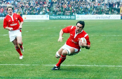 Italy v Wales 120205