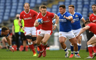 130321 - Italy v Wales - Guinness Six Nations - Dan Biggar of Wales