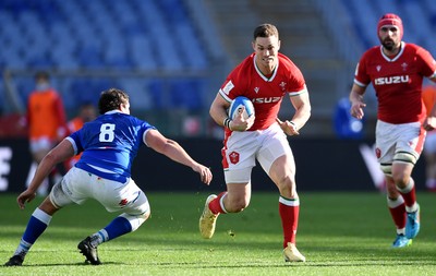 130321 - Italy v Wales - Guinness Six Nations - George North of Wales takes on Michele Lamaro of Italy