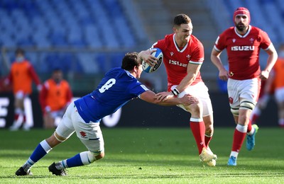 130321 - Italy v Wales - Guinness Six Nations - George North of Wales takes on Michele Lamaro of Italy