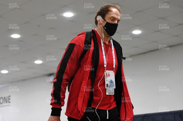 130321 - Italy v Wales - Guinness Six Nations - Alun Wyn Jones of Wales arrives at the stadium