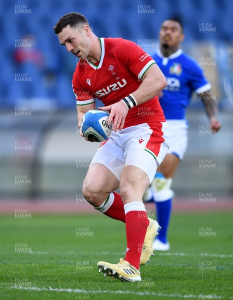 130321 - Italy v Wales - Guinness Six Nations - George North of Wales runs in to score try