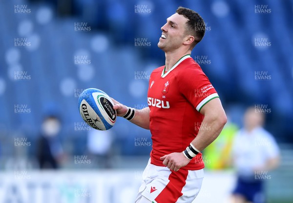 130321 - Italy v Wales - Guinness Six Nations - George North of Wales celebrates scoring try