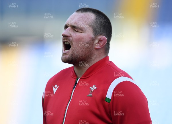 130321 - Italy v Wales - Guinness Six Nations - Ken Owens of Wales belts out the national anthem
