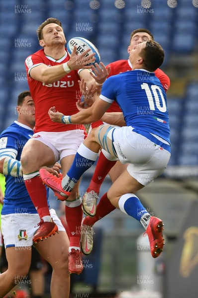 130321 - Italy v Wales - Guinness Six Nations - Dan Biggar of Wales and Paolo Garbisi of Italy go up for the ball