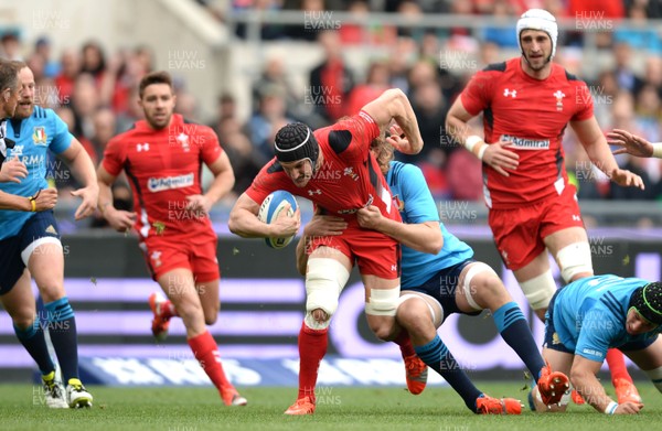 210315 - Italy v Wales - RBS 6 Nations 2015 -Sam Warburton of Wales is tackled by Joshua Furno of Italy