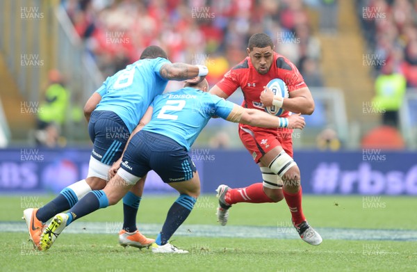 210315 - Italy v Wales - RBS 6 Nations 2015 -Taulupe Faletau of Wales is tackled by Samuela Vunisa and Leonardo Ghiraldini of Italy