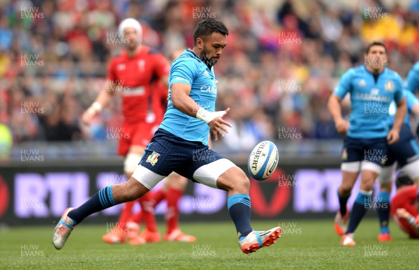 210315 - Italy v Wales - RBS 6 Nations 2015 -Kelly Haimona of Italy