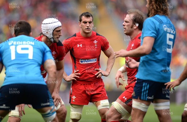 210315 - Italy v Wales - RBS 6 Nations 2015 -Sam Warburton of Wales