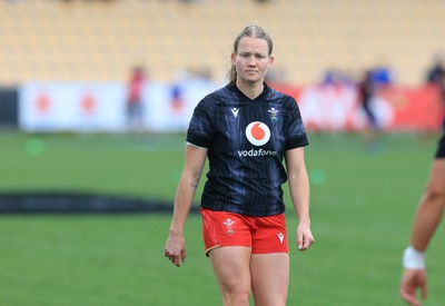 270425 - Italy v Wales, Guinness Women’s Six Nations 2025 - Carys Cox of Wales during warm up
