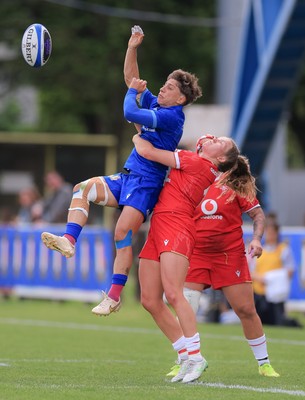 270425 - Italy v Wales, Guinness Women’s Six Nations 2025 - Carys Cox of Wales holds Sofia Stefan of Italy
